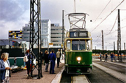 Arabianrannan raitiotien avajaiset 29.8.2004